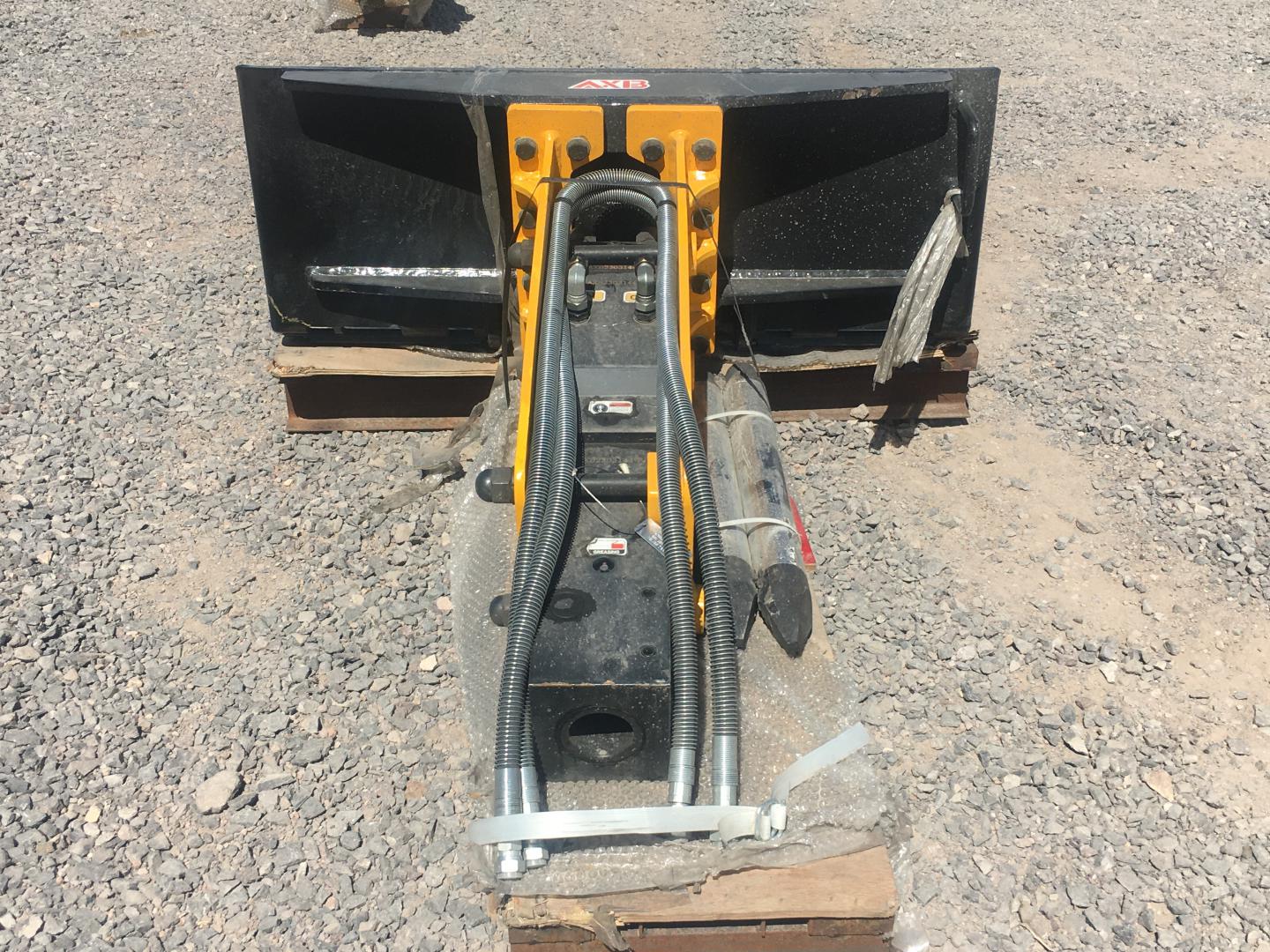 ./imagenes/INVOICE/2019/16895/MARTILLO HIDRAULICO AXB TECHNOLOGY SRK680 (3).JPG